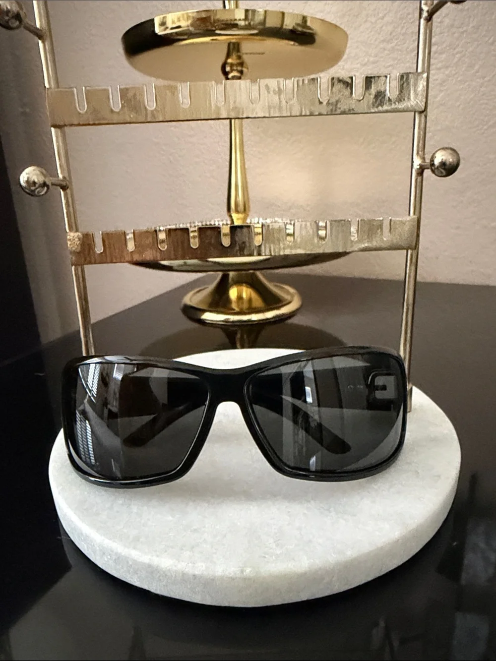 Gucci Black Rectangular Logo Sunglasses